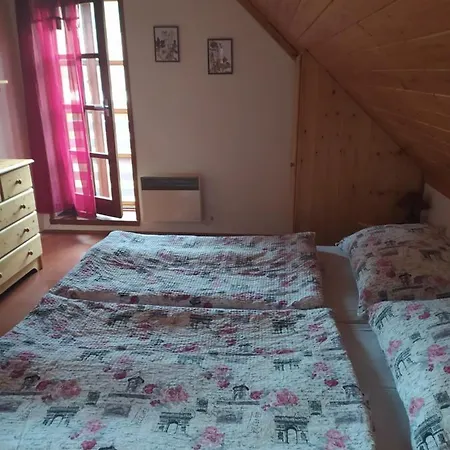 Holiday home Chata Hamrovka *